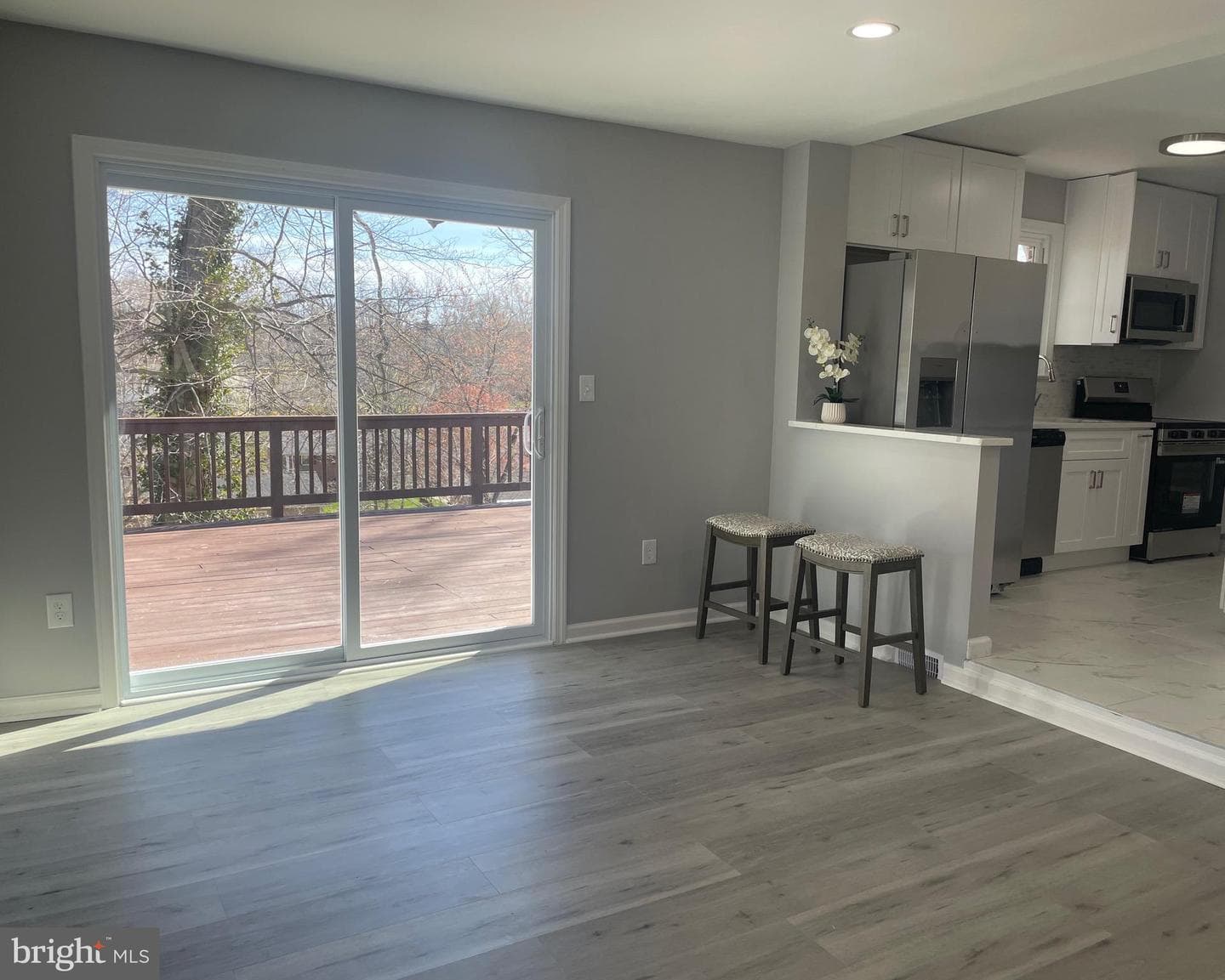 6107 Buckler Road photo 9