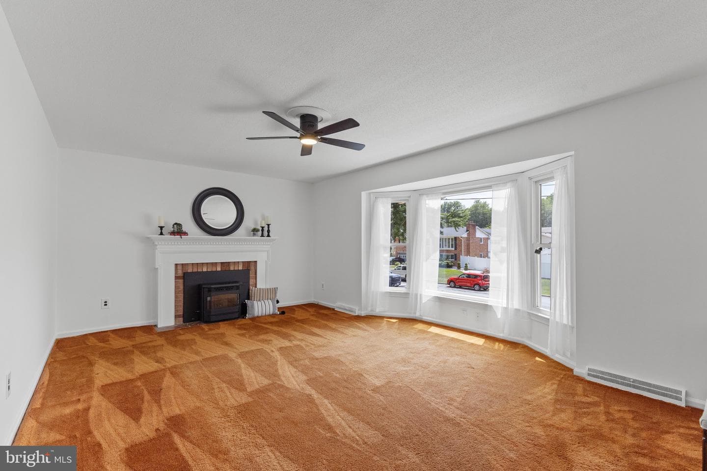 9716 Dale Drive photo 5