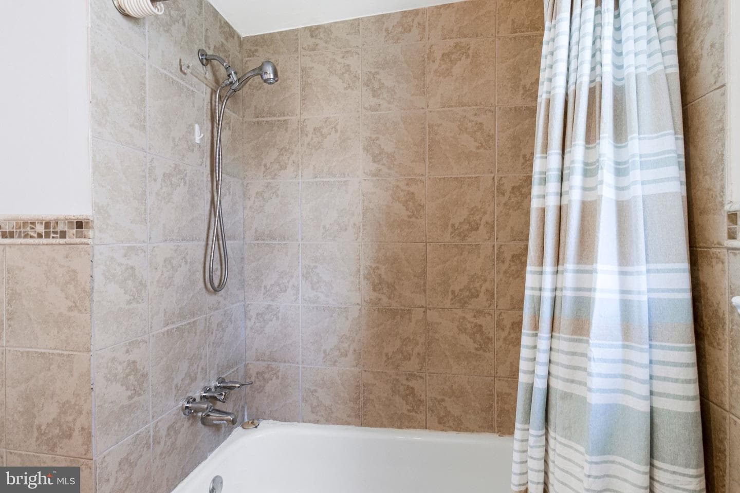 6105 Kolb Street photo 20