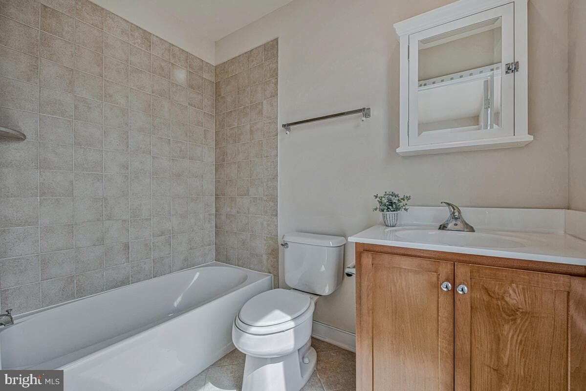5701 44th Avenue photo 40