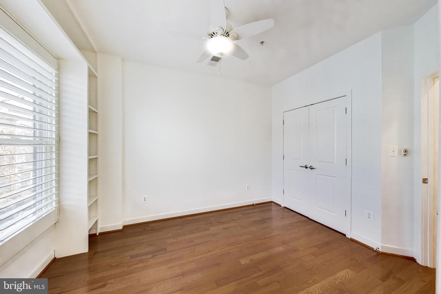 4405 Longfellow Street photo 26