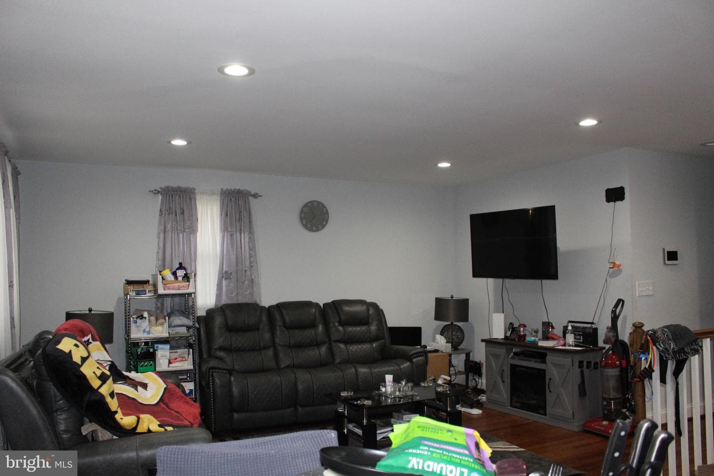 4706 Heath Street photo 12