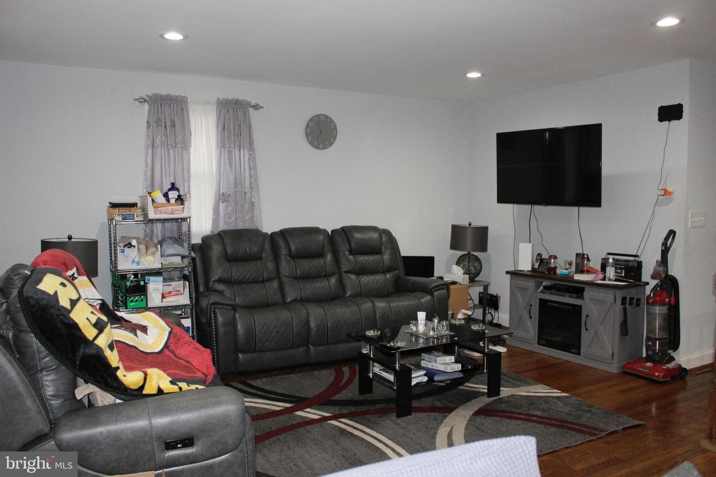 4706 Heath Street photo 13