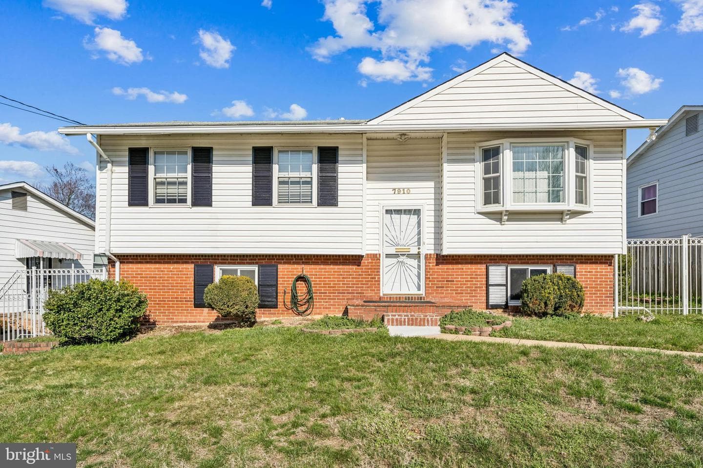 7910 Polk photo 1