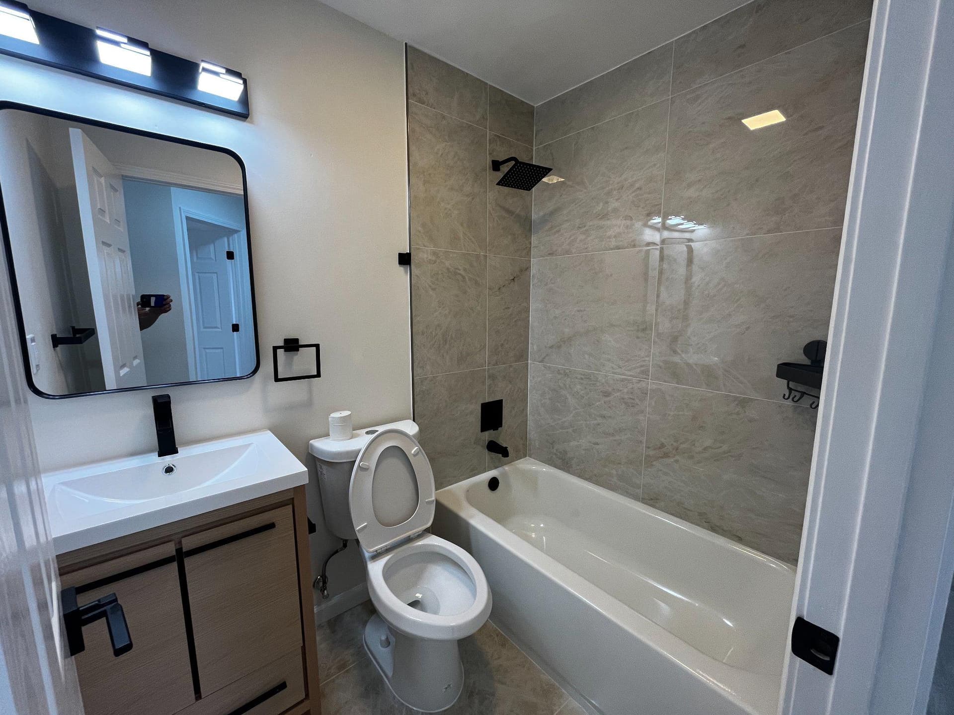 4105 Norcross photo 8