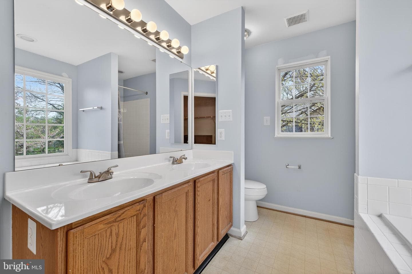 1115 Danbury Drive photo 30