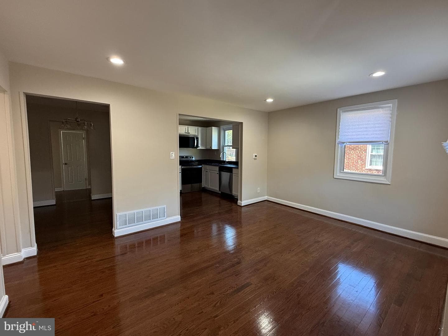 6809 Greenvale Parkway photo 30