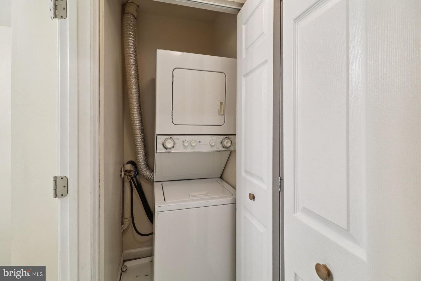 10117 Prince Place #303-2b photo 29