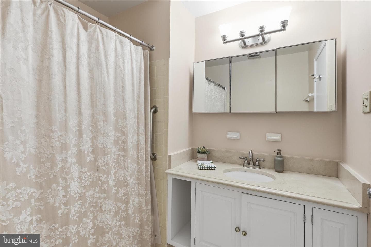 2703 Lackawanna Place photo 14