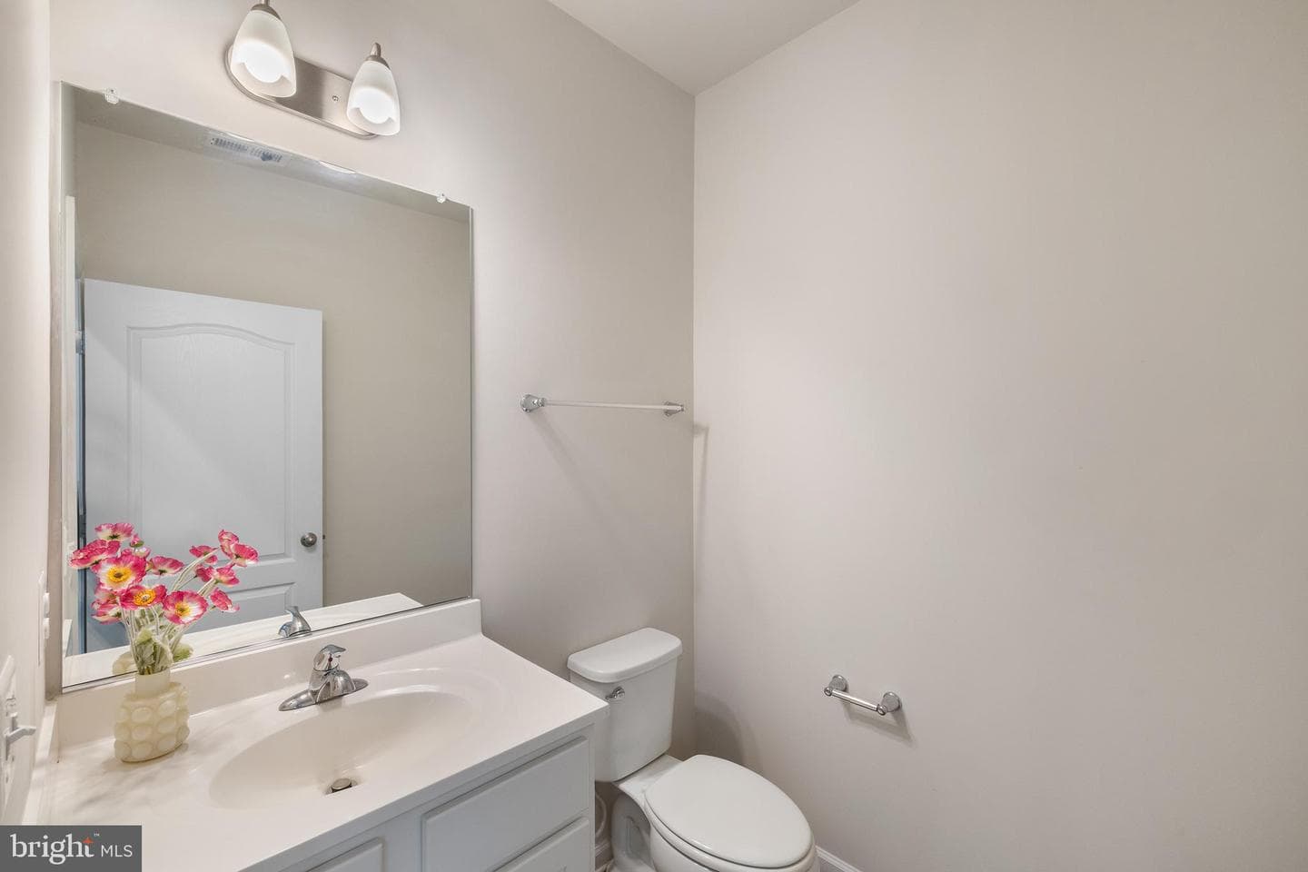 1076 Overlook Way photo 17