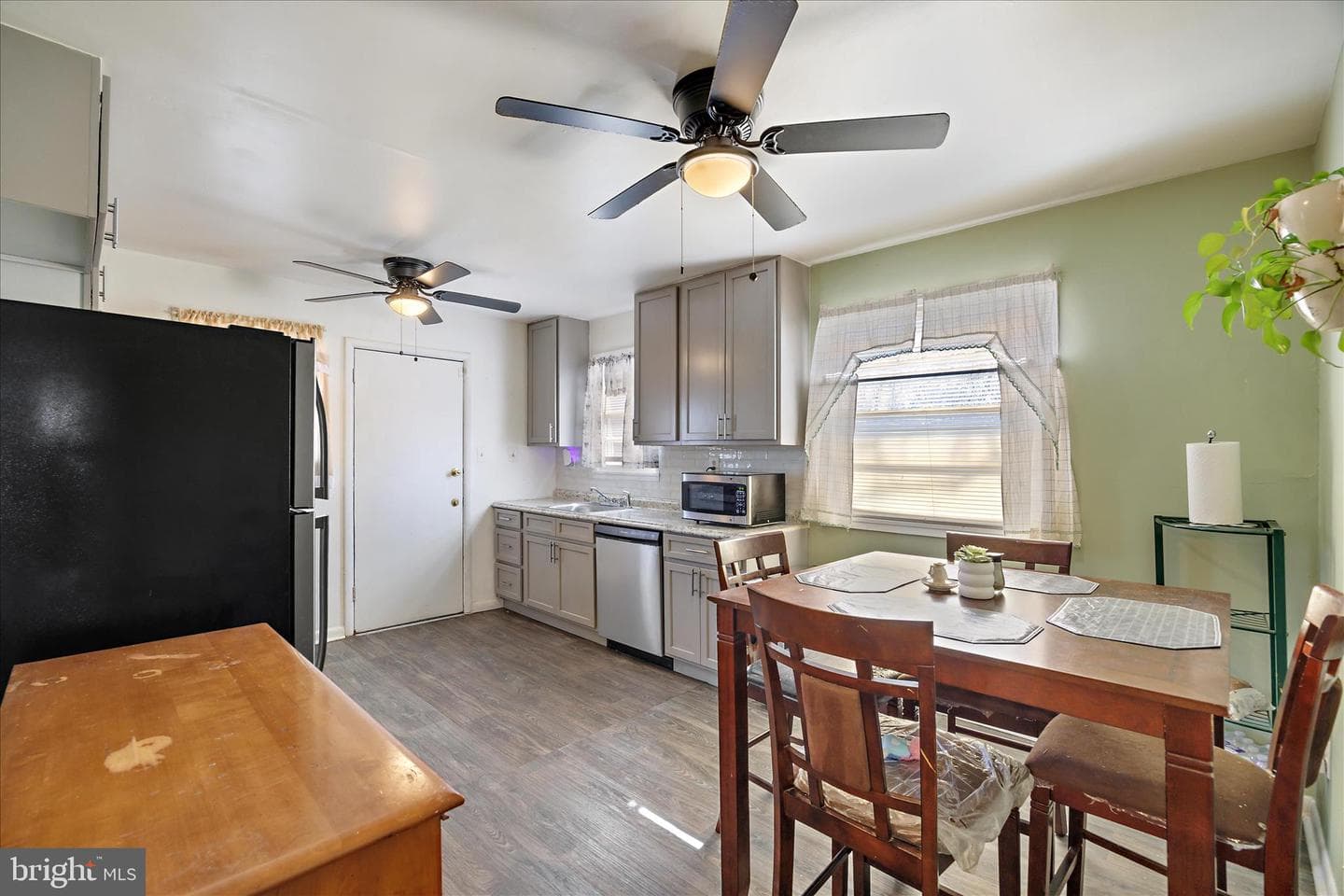 749 Audrey Lane photo 7
