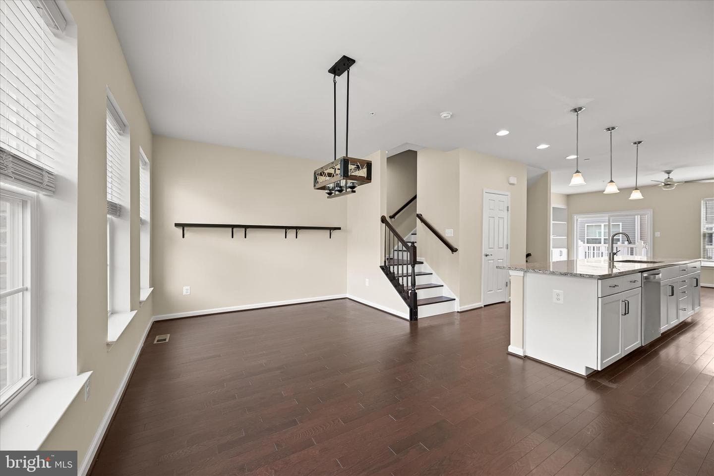 7204 Barrberry Lane photo 12