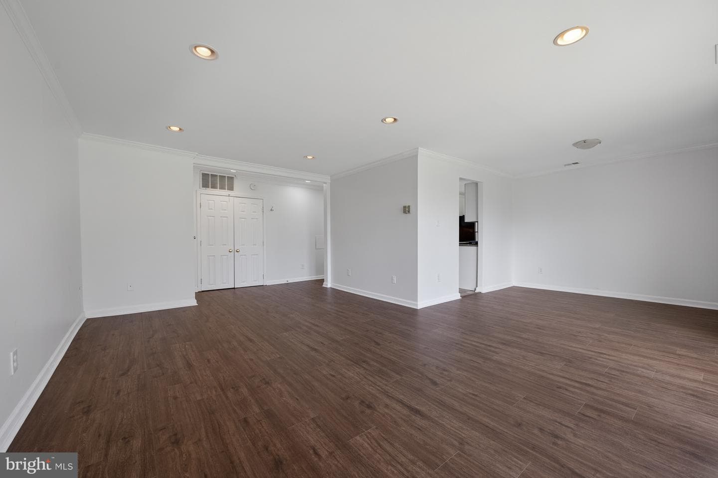 3348 Huntley Square Drive #b photo 6