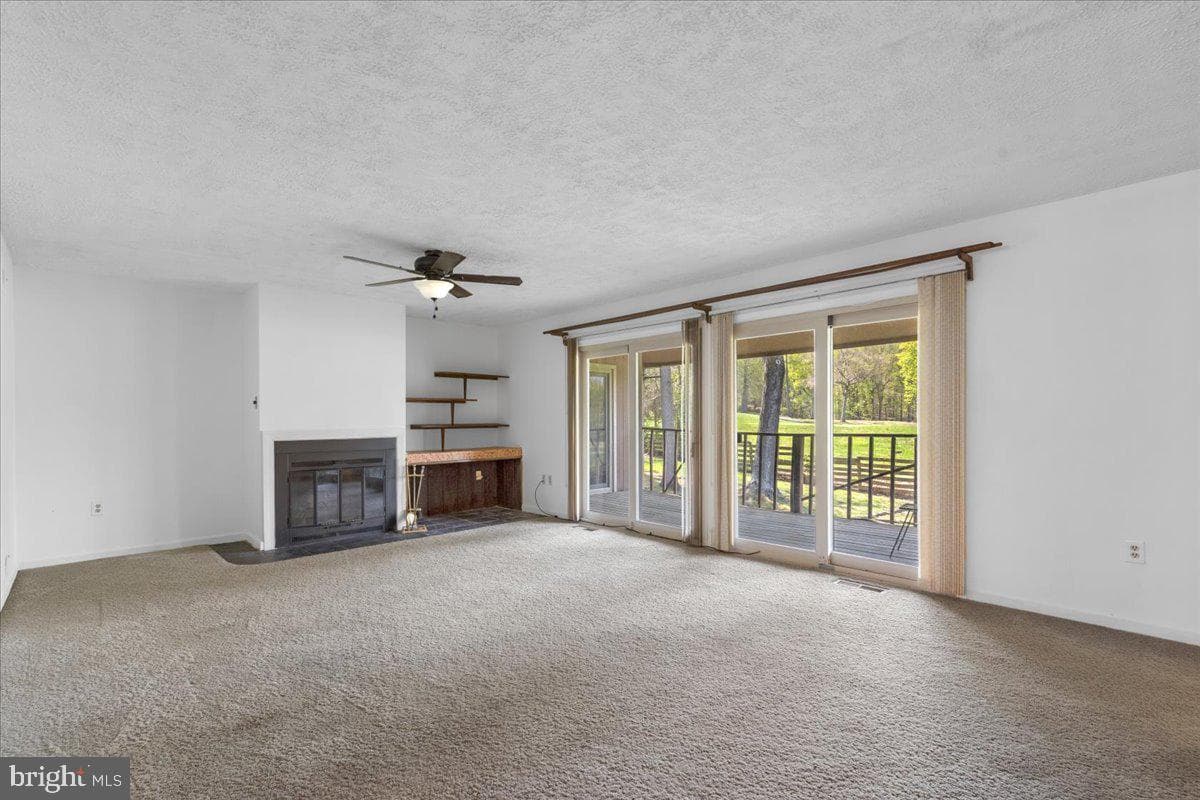727 Gleneagles Drive photo 11