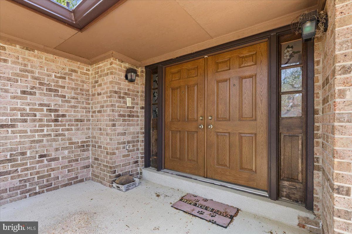 727 Gleneagles Drive photo 6