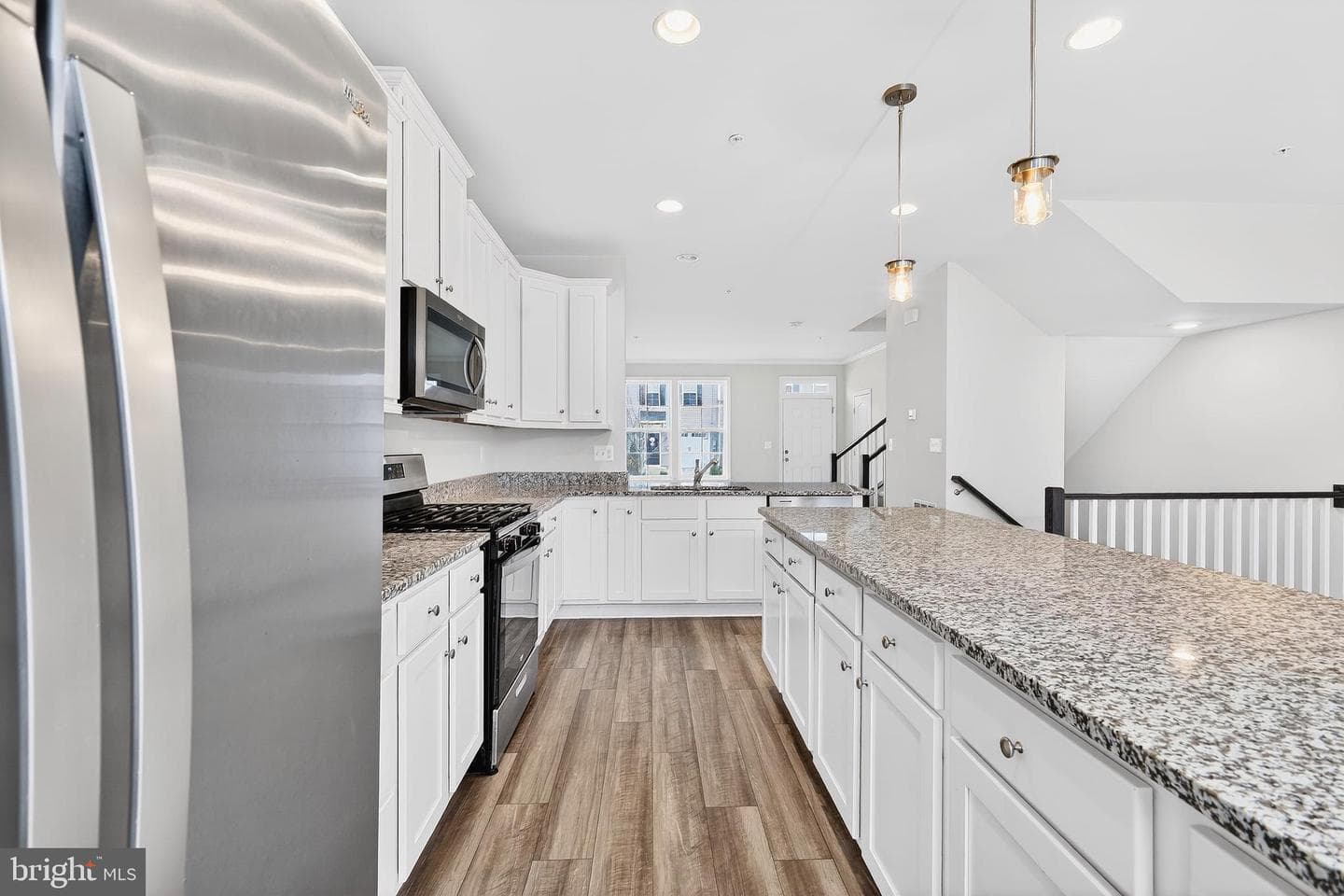 1017 Flester Lane photo 9