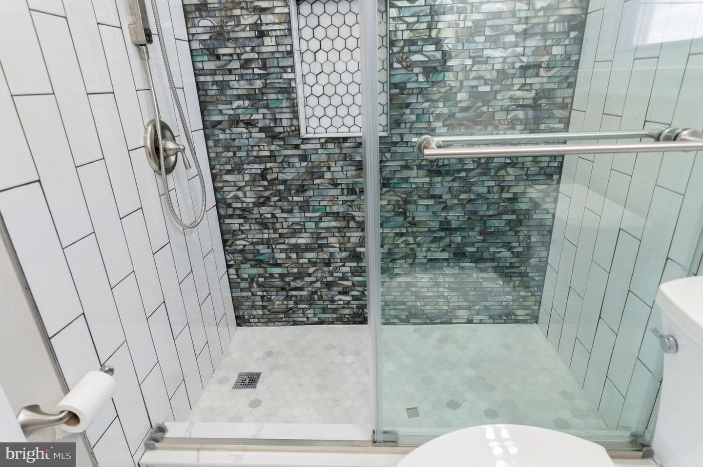8901 Oxon Hill Road photo 24