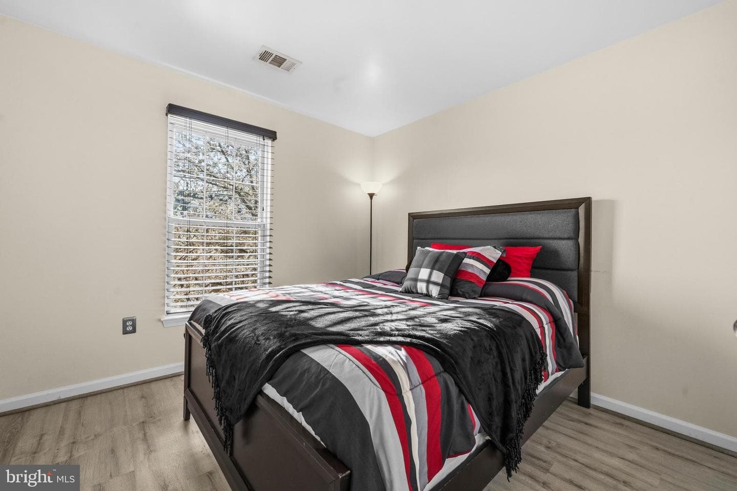 1701 Crimson Place photo 28