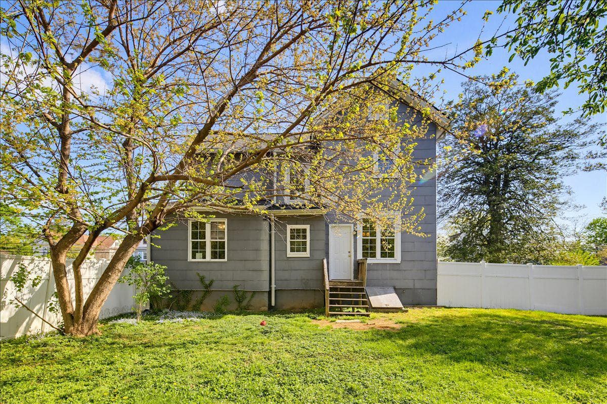 328 Laurel Avenue photo 50