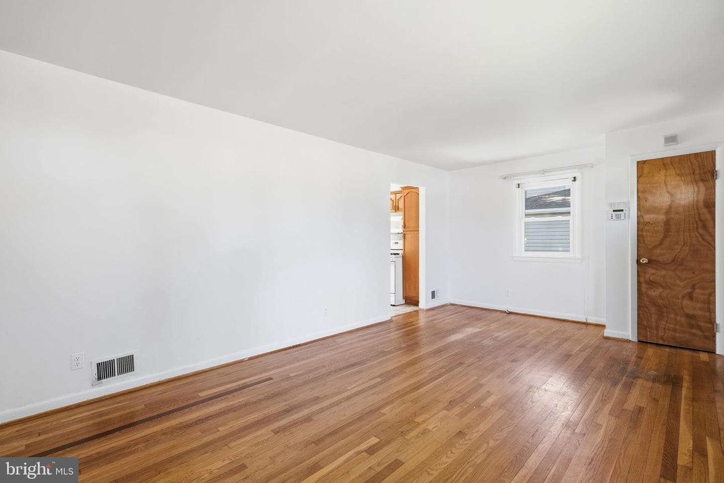 9205 4th Street photo 7