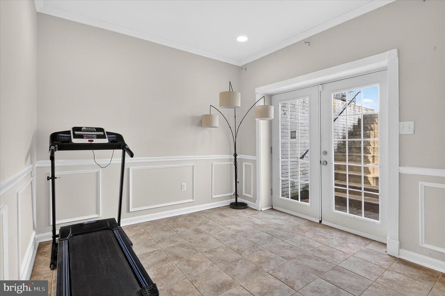 7504 White Plains Lane photo 31