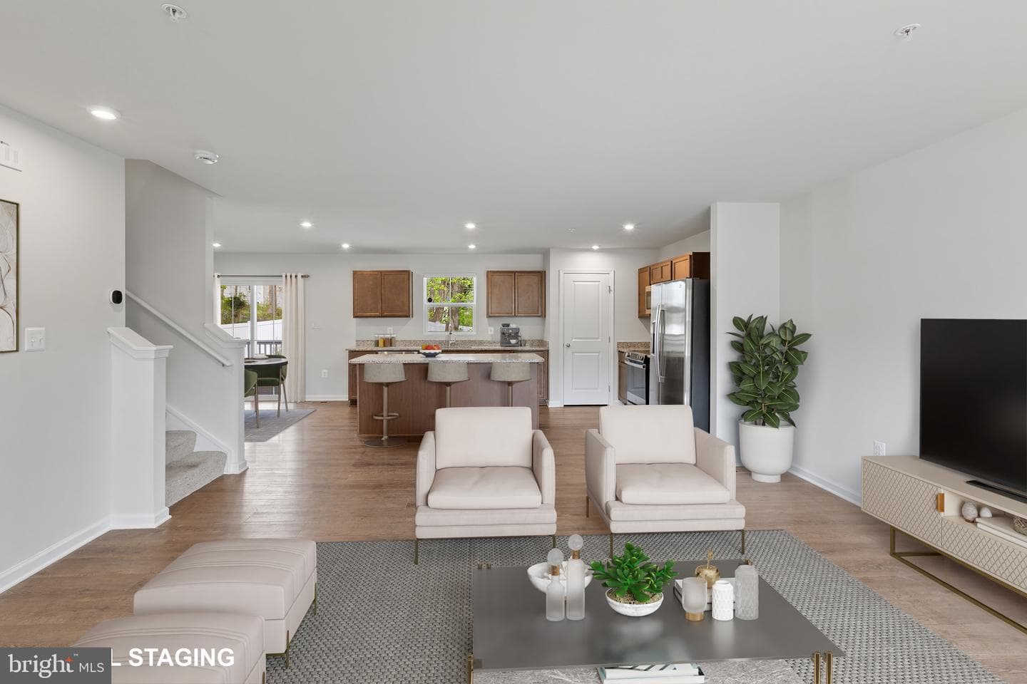 1100 Shumi Court photo 10