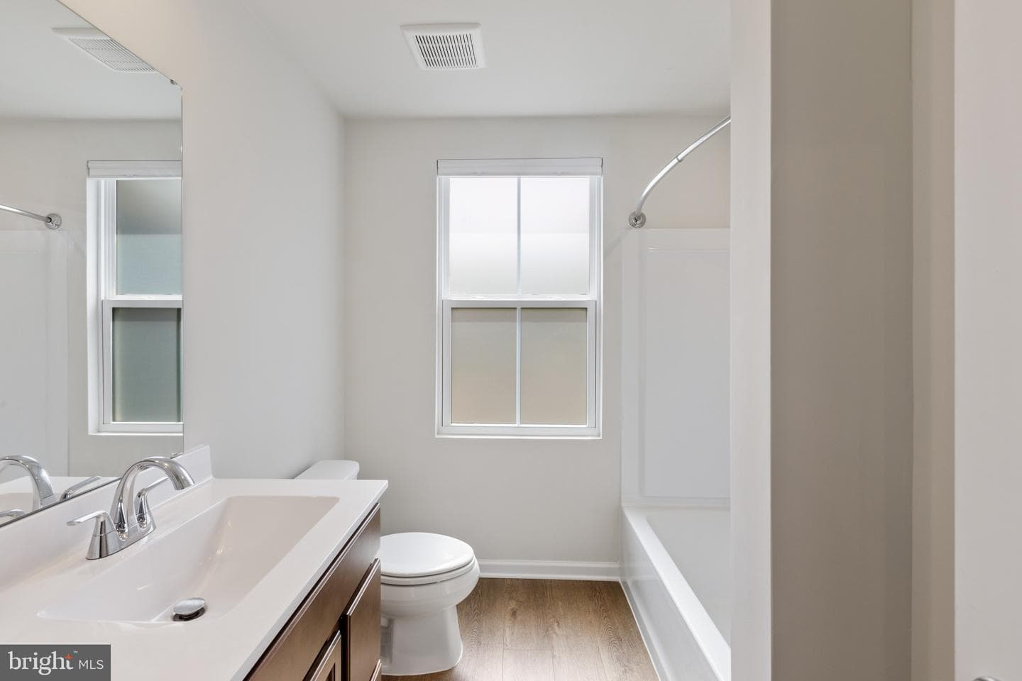 1100 Shumi Court photo 31