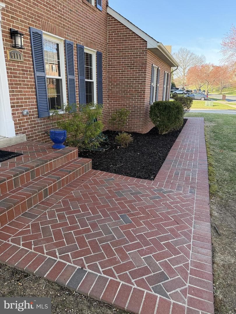 6111 Richmanor Terrace photo 3