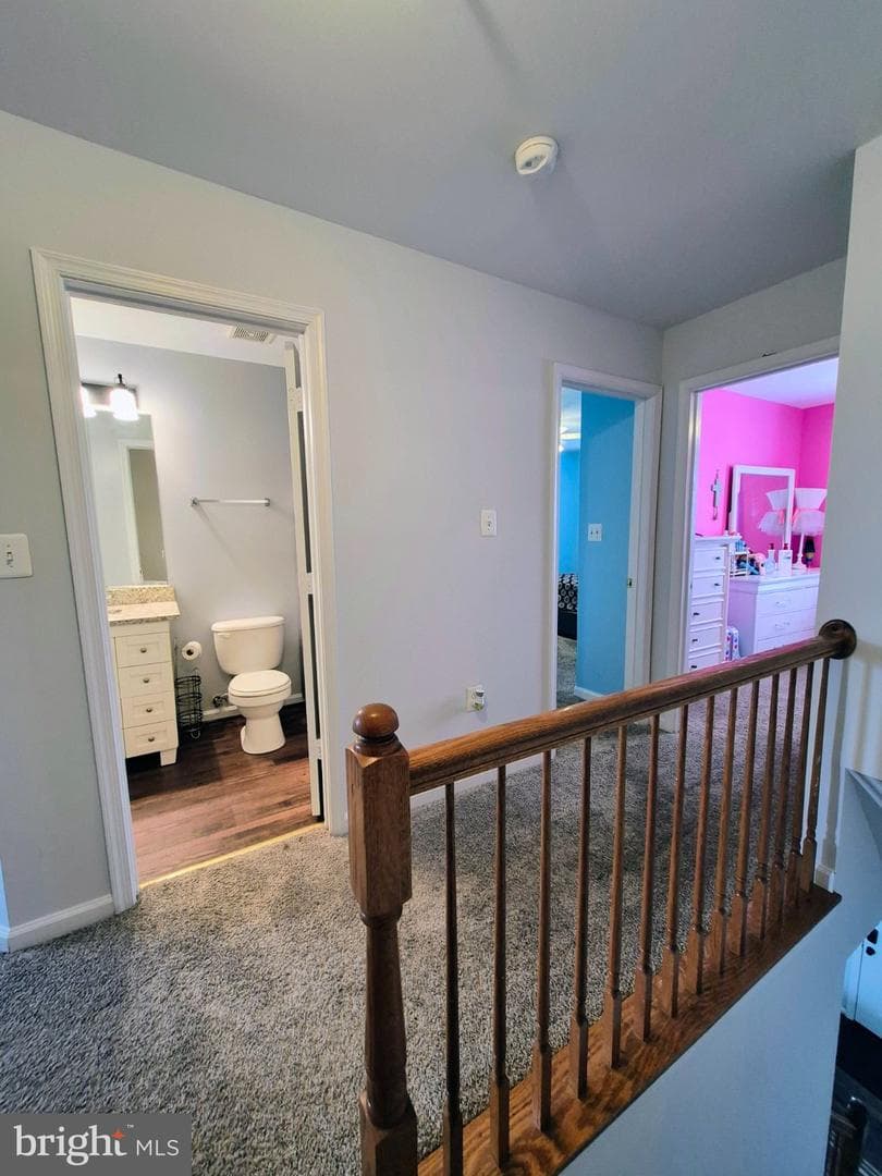9709 Woodyard Circle photo 6