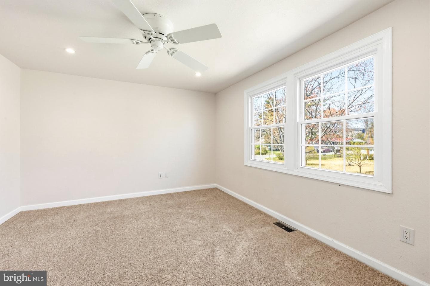 12423 Chalford Lane photo 14
