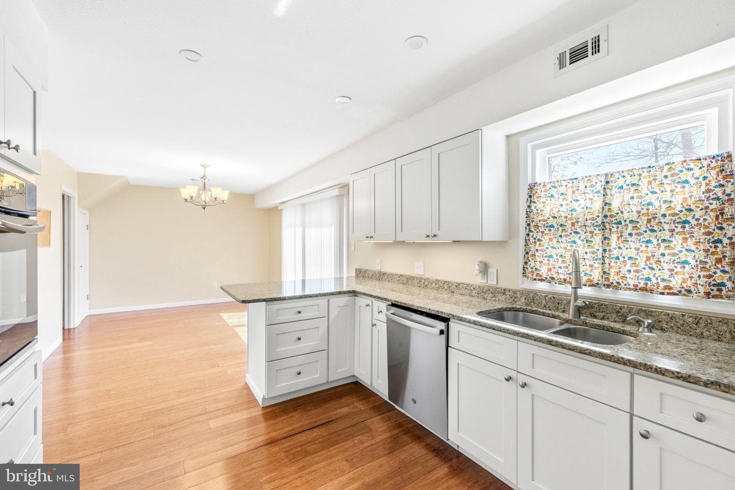 12423 Chalford Lane photo 6
