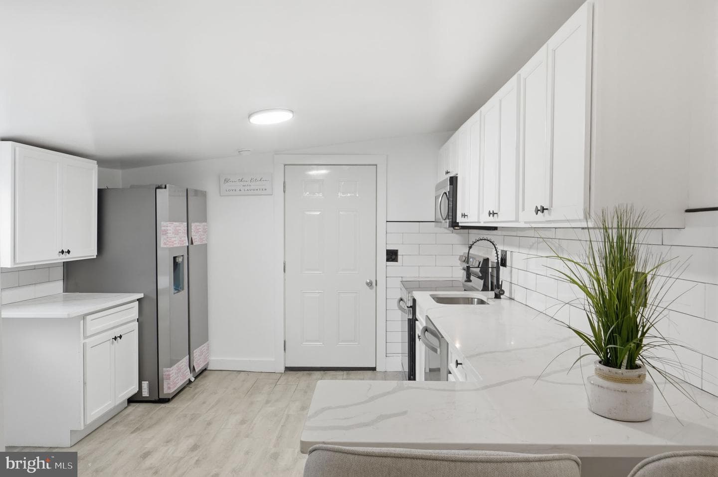 5906 Berwyn Road photo 11