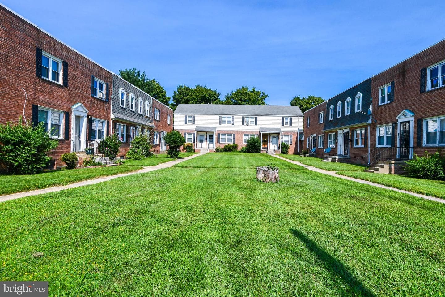 2444 Iverson Street photo 4