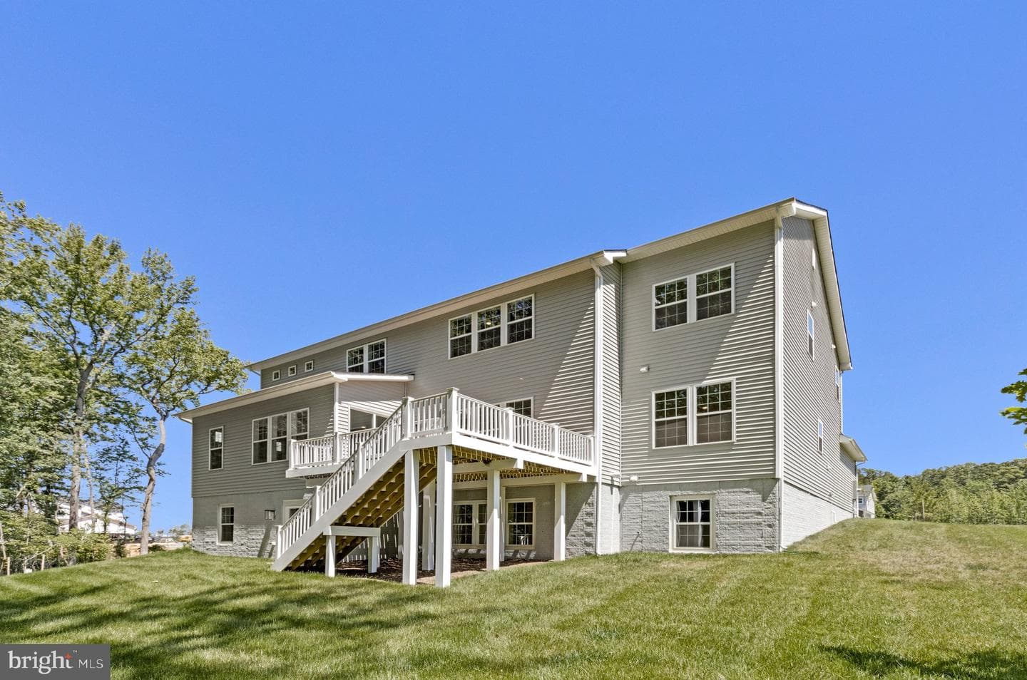 2012 Saint James Road photo 93