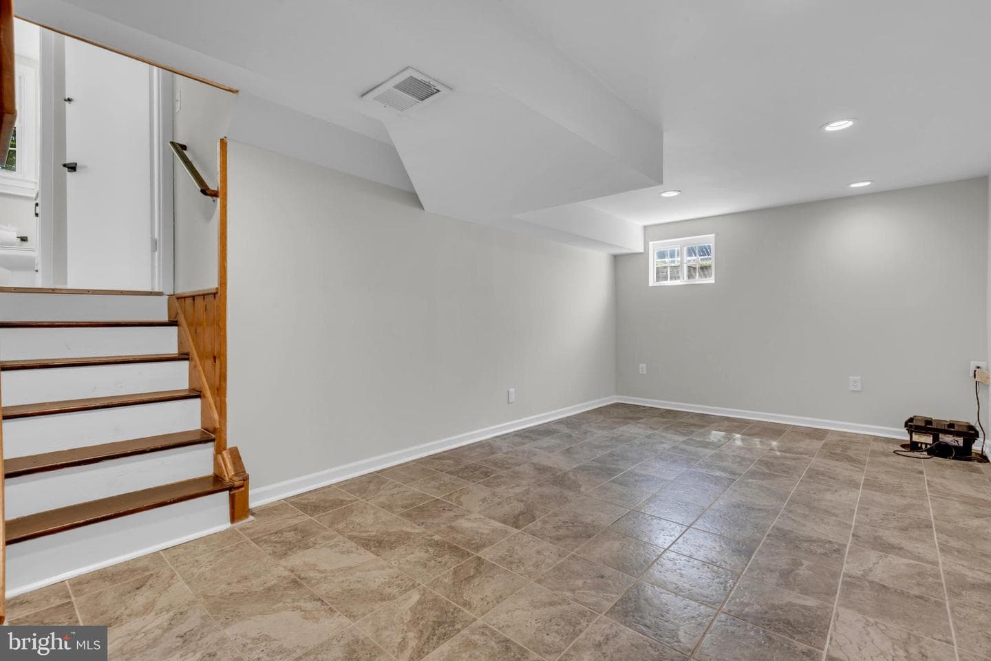 7802 Elroy Place photo 34