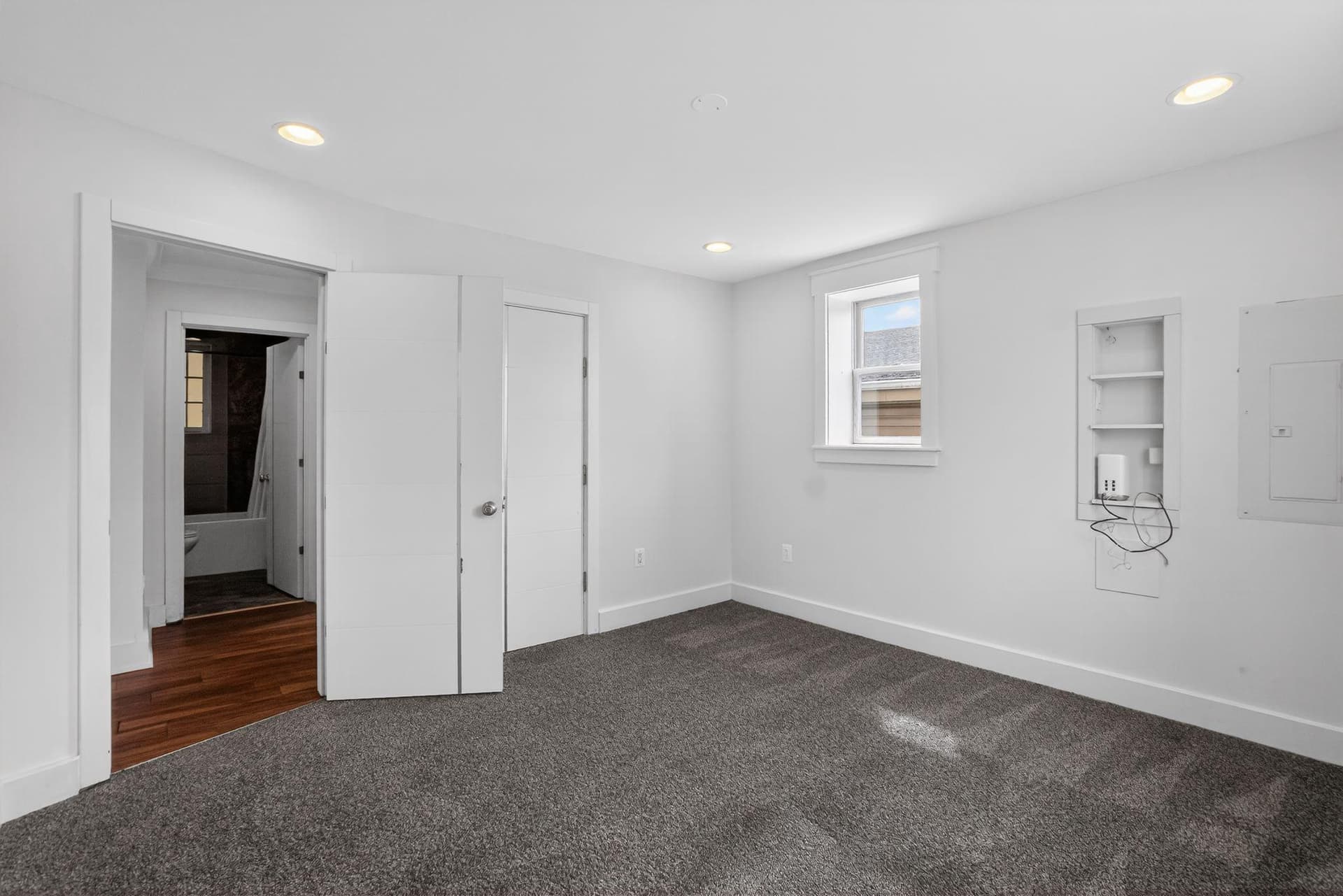 2423 Hannon Street photo 16