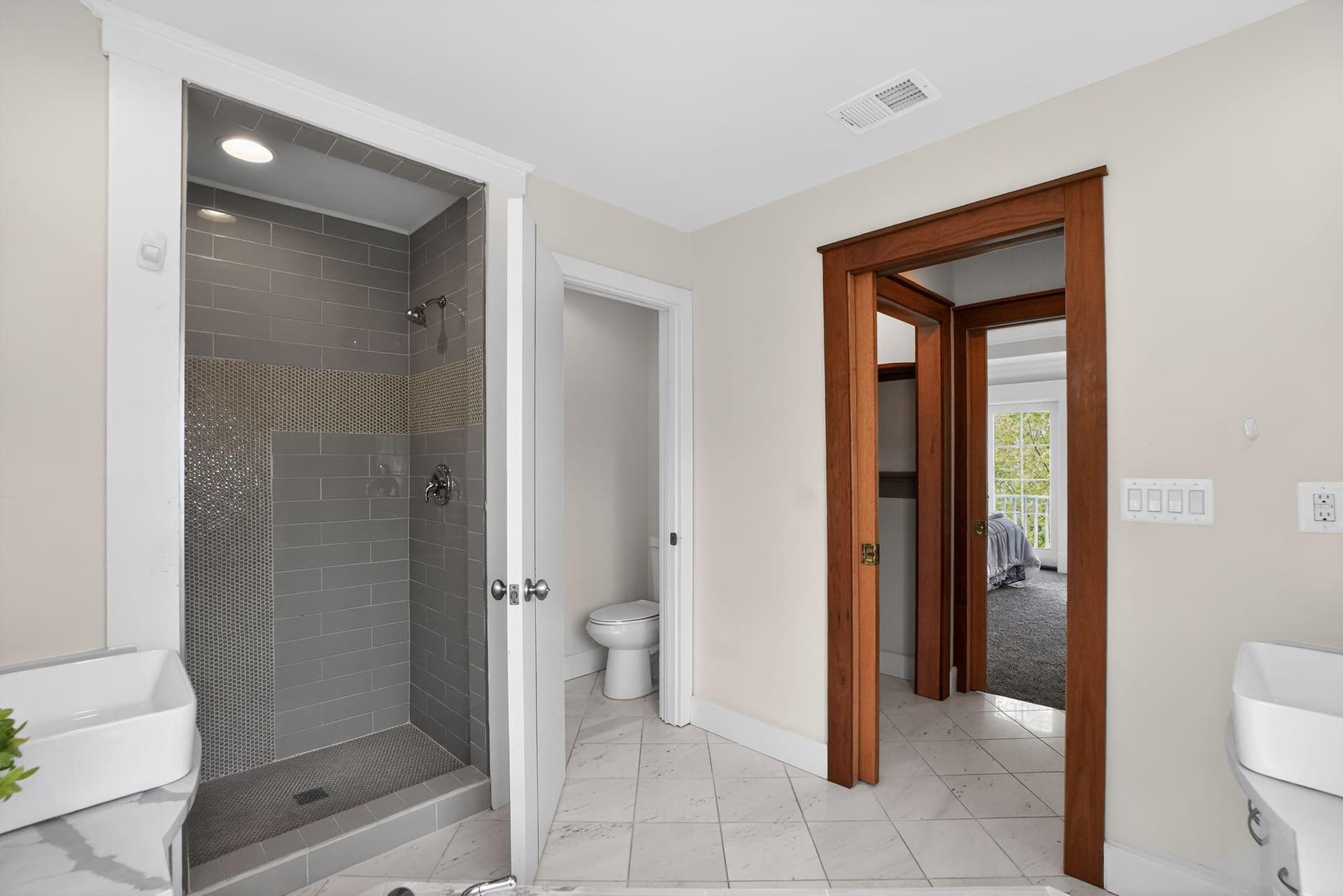 2423 Hannon Street photo 27