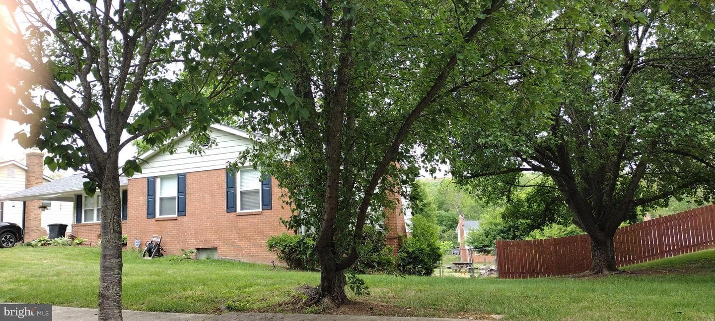 7814 Karla Lane photo 14
