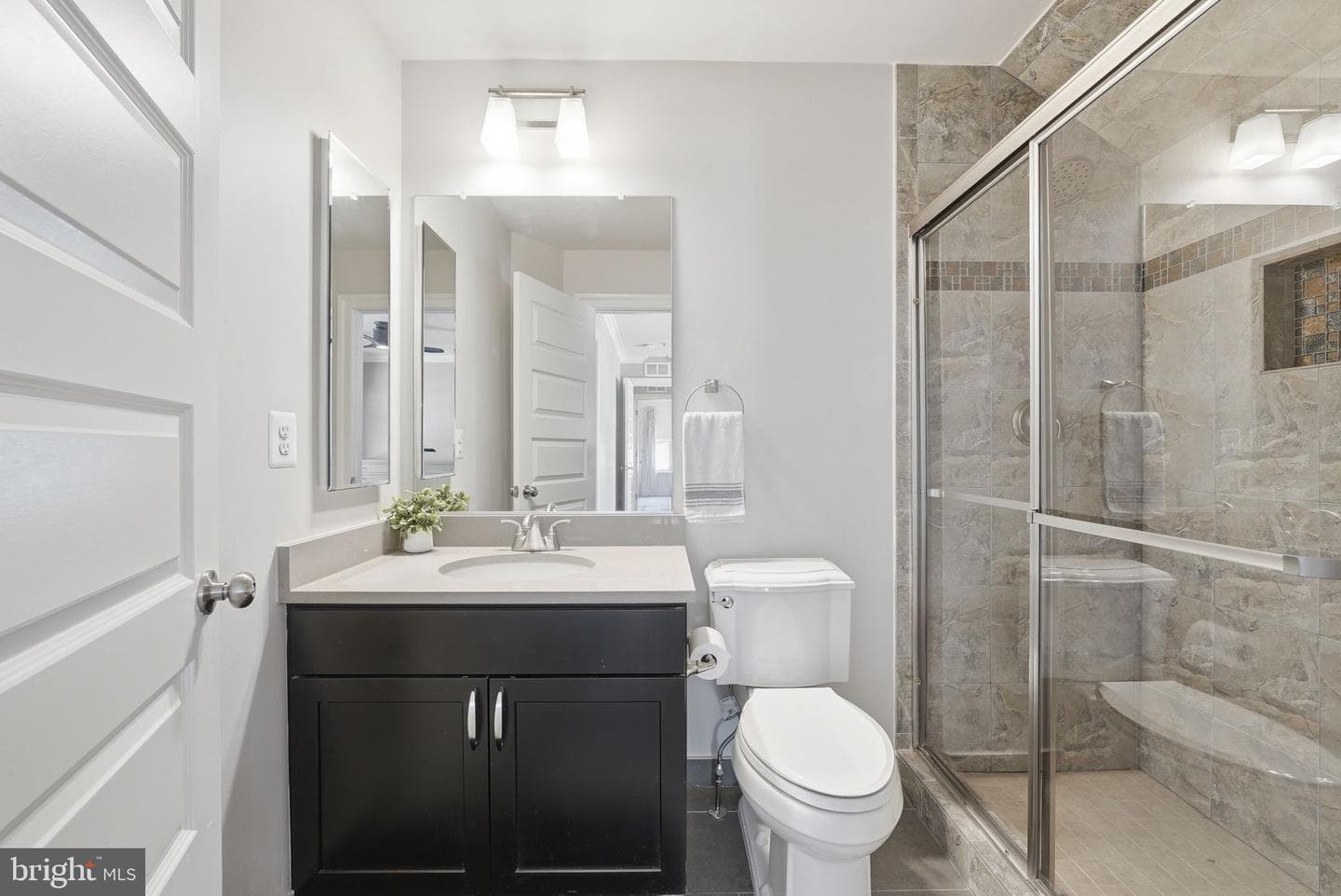 9003 Crystal Oaks Lane photo 33