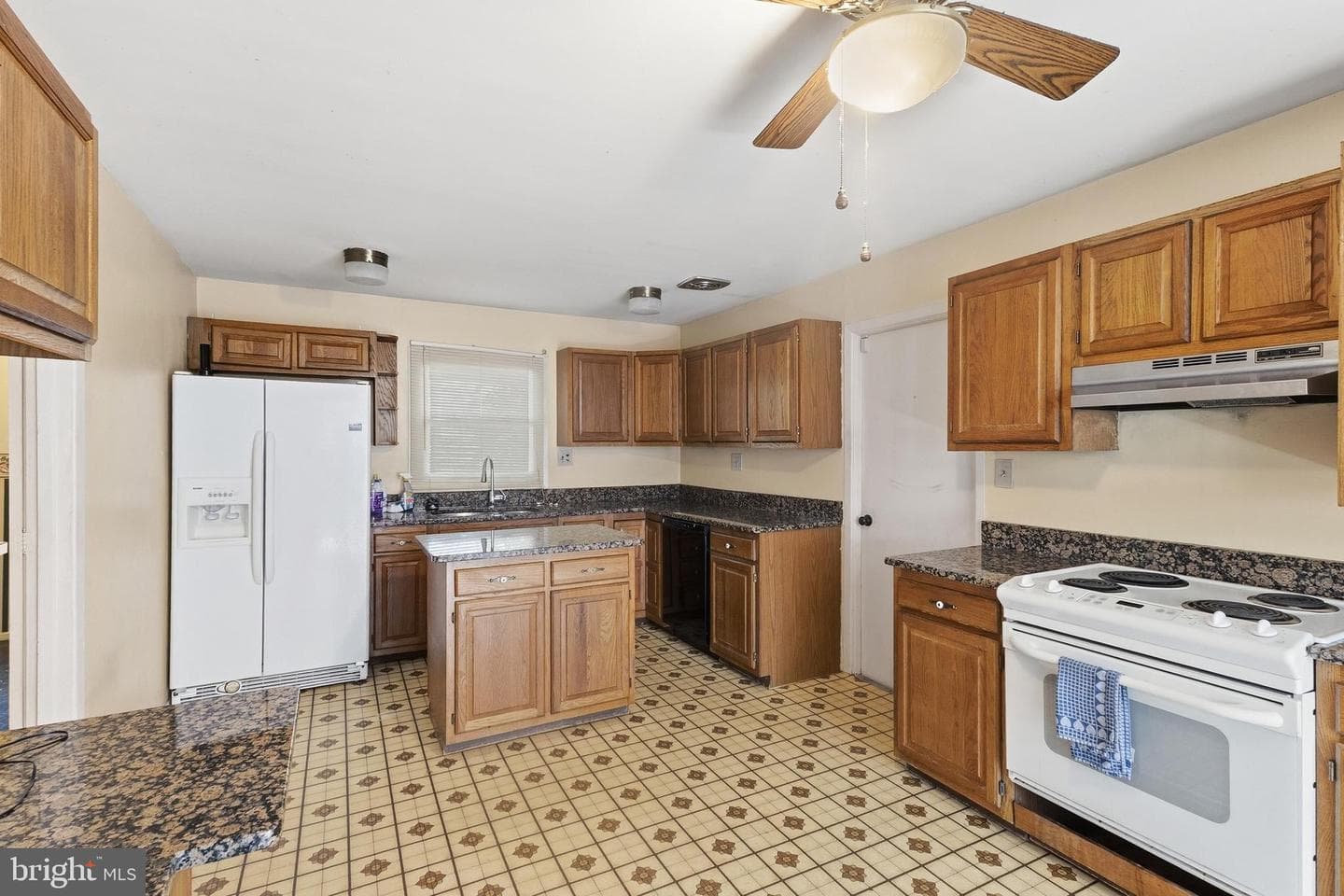 12607 Kembridge Drive photo 7
