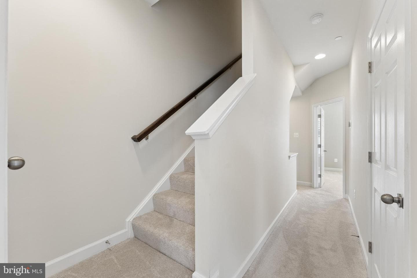 7205 Barrberry Lane photo 16