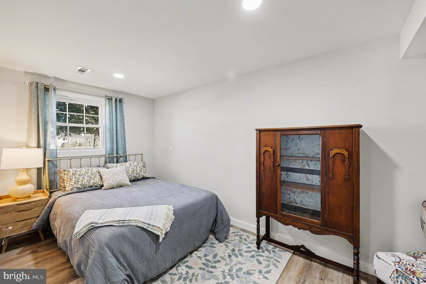 9205 Friar Road photo 10