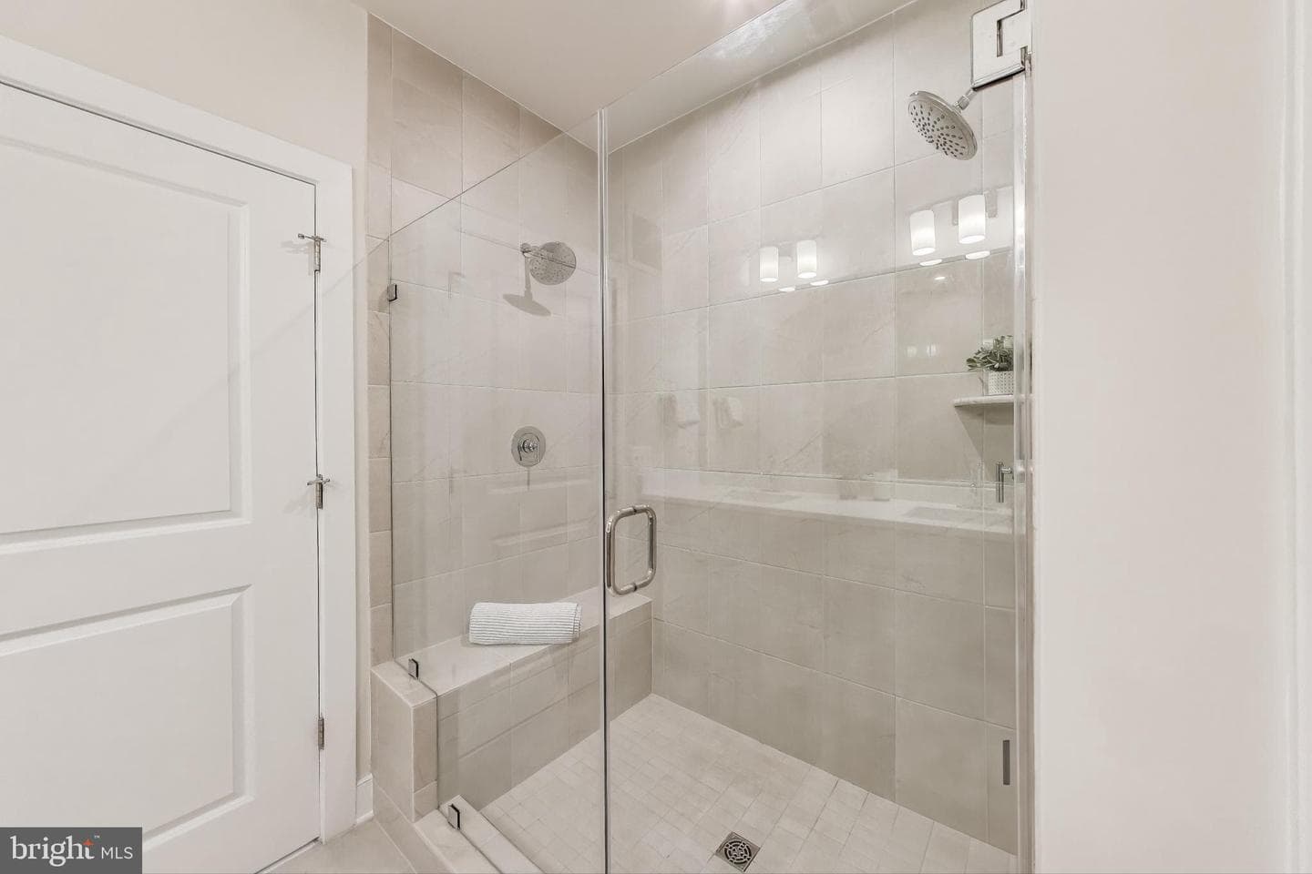 104 Saint Ives Place #202 photo 27