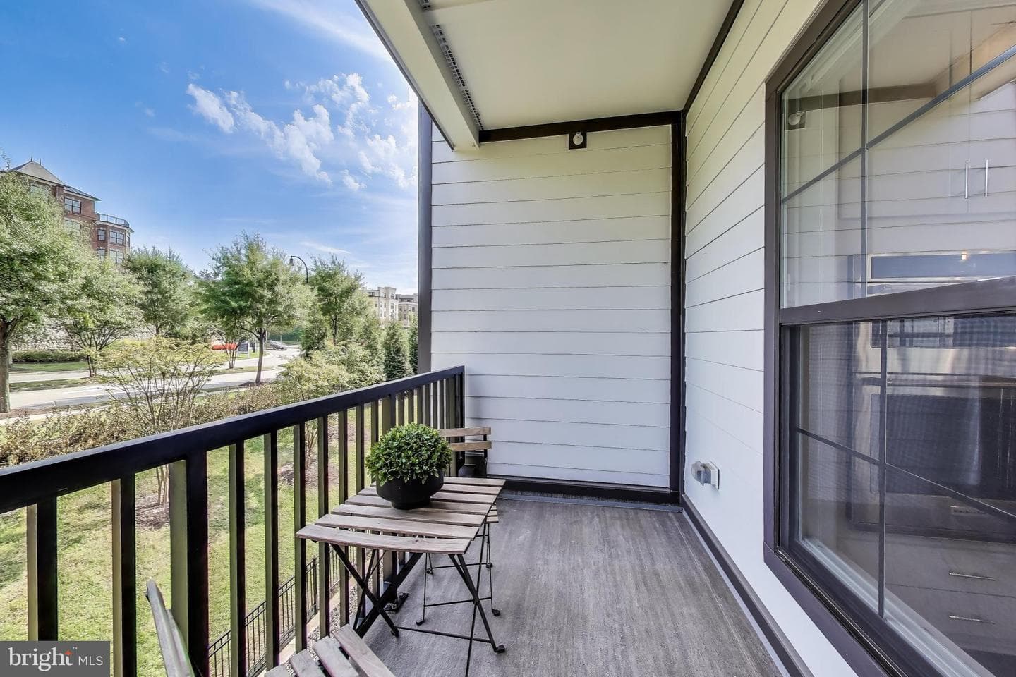 104 Saint Ives Place #202 photo 37