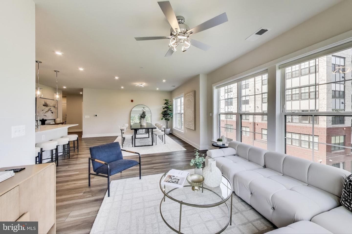 104 Saint Ives Place #202 photo 6
