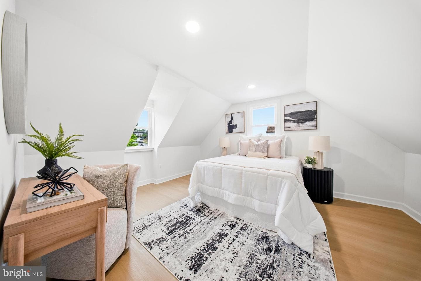5608 Annapolis Road photo 33