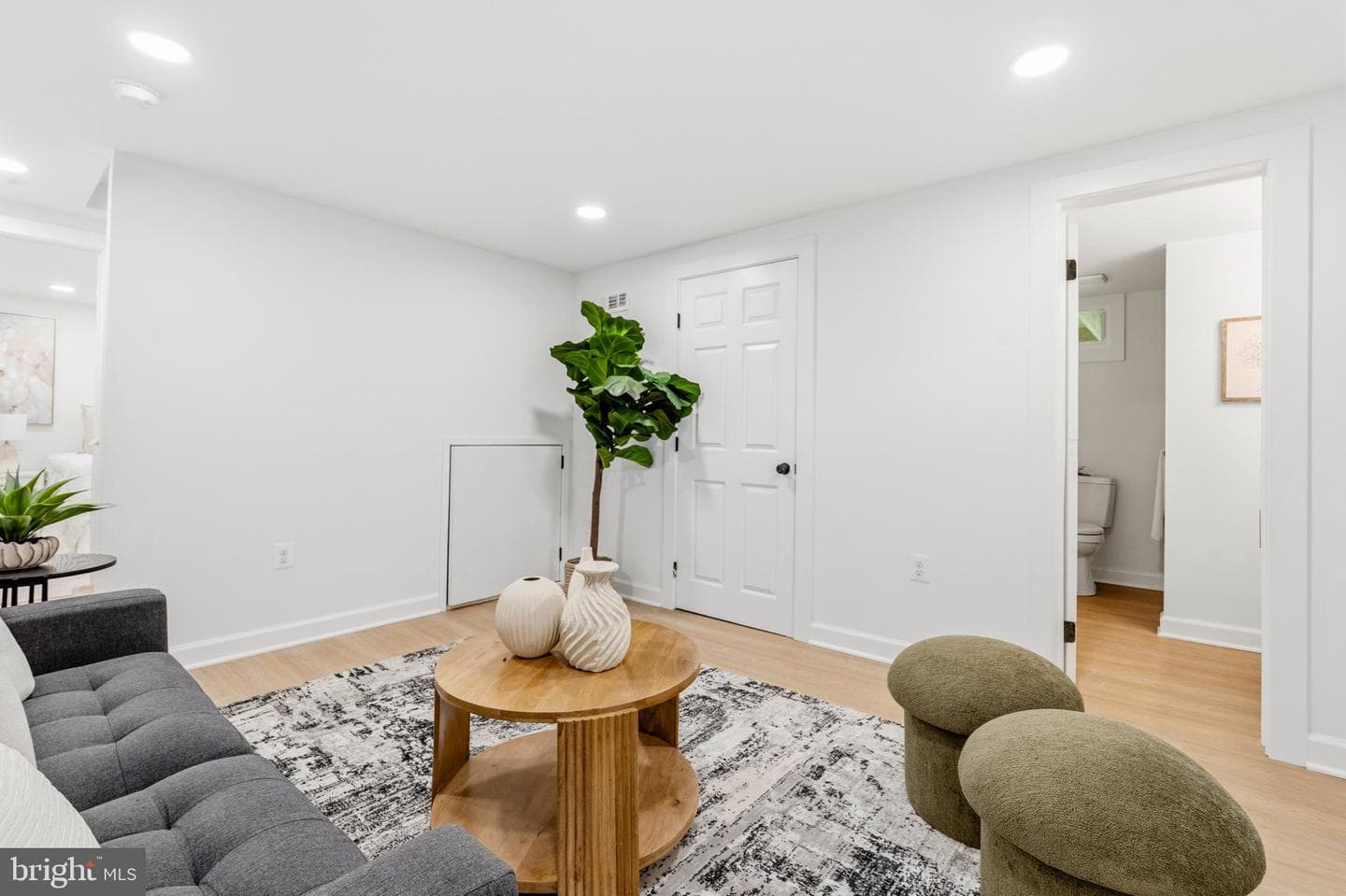 5608 Annapolis Road photo 41