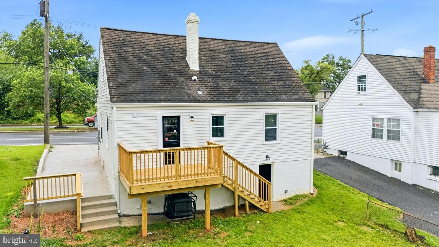 5608 Annapolis Road photo 65