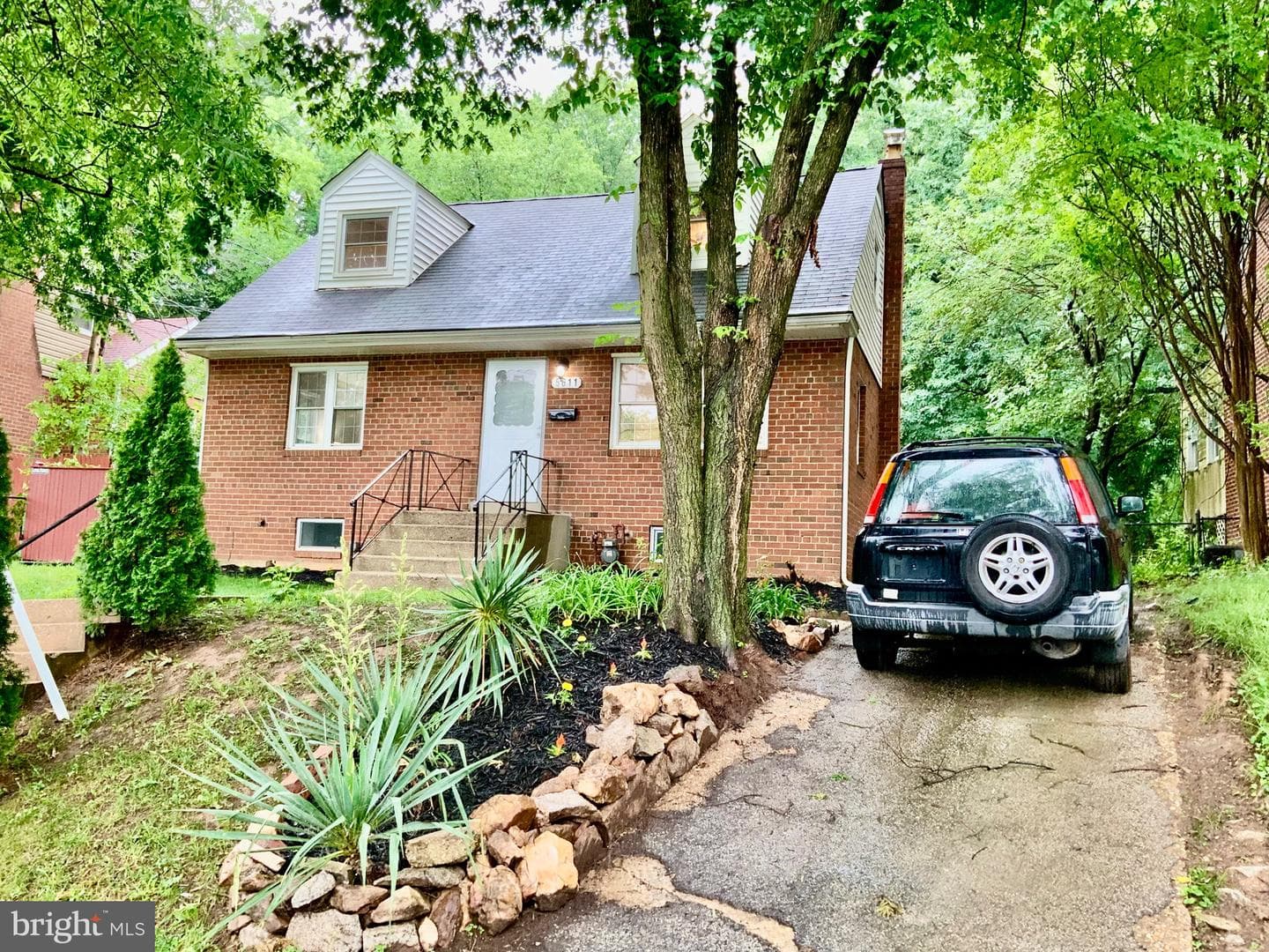 5611 Monroe Street photo 34