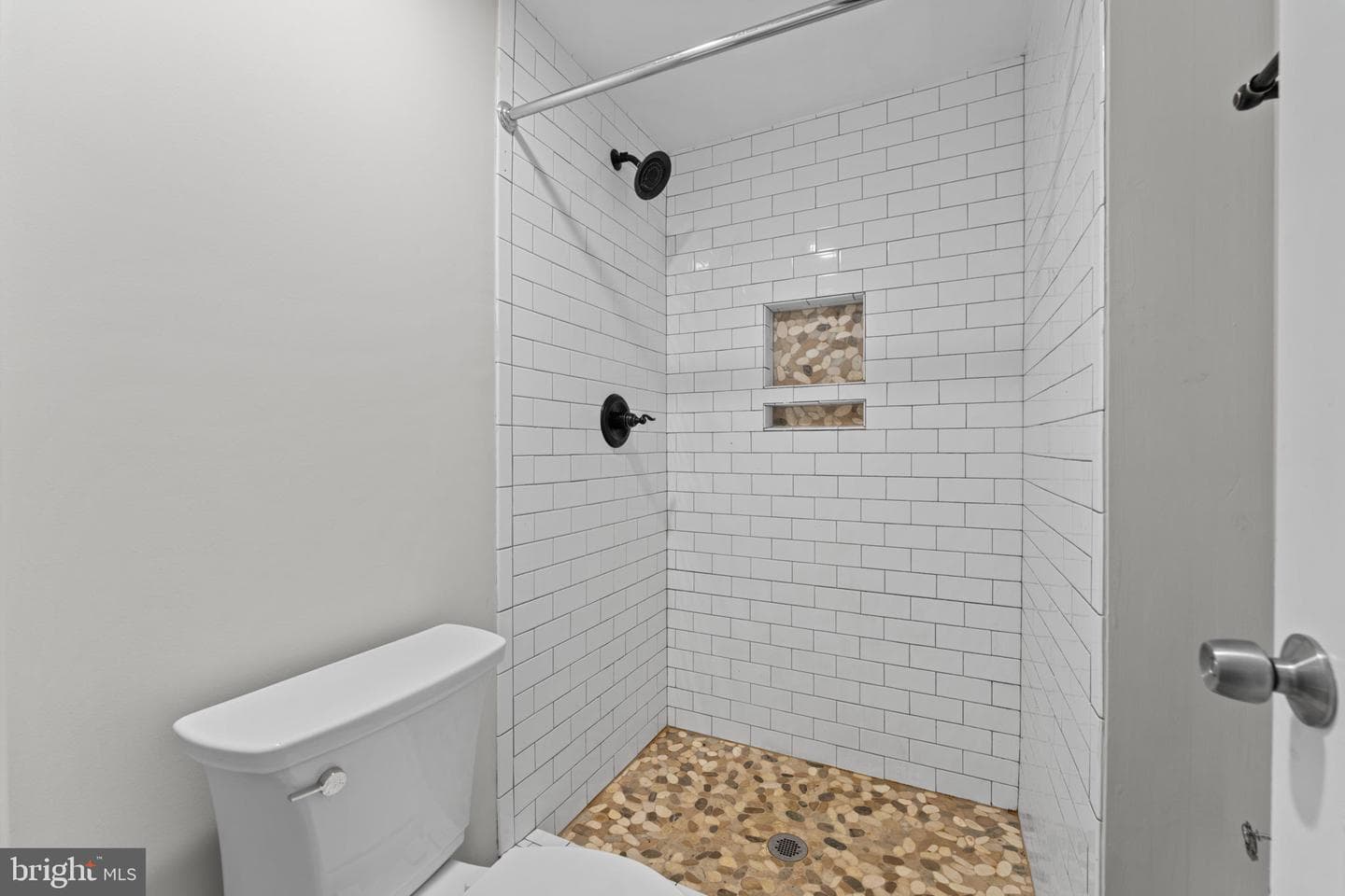 10509 Woodlawn Boulevard photo 19